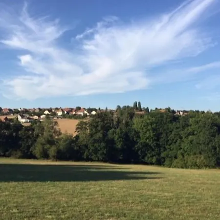 Séjour à la campagne Belle Au Rez-de-chaussée Bust