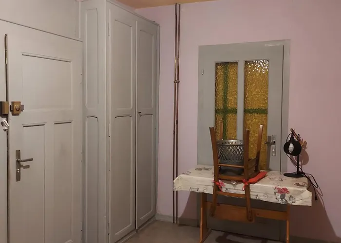 Belle Au Rez-de-chaussée Séjour à la campagne Bust